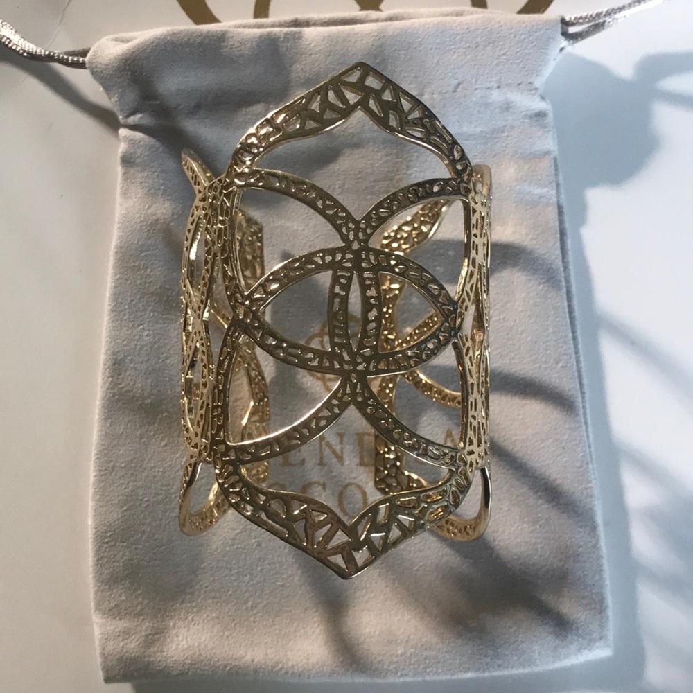 VINTAGE Roni cuff- Like New - Picture 2 of 4